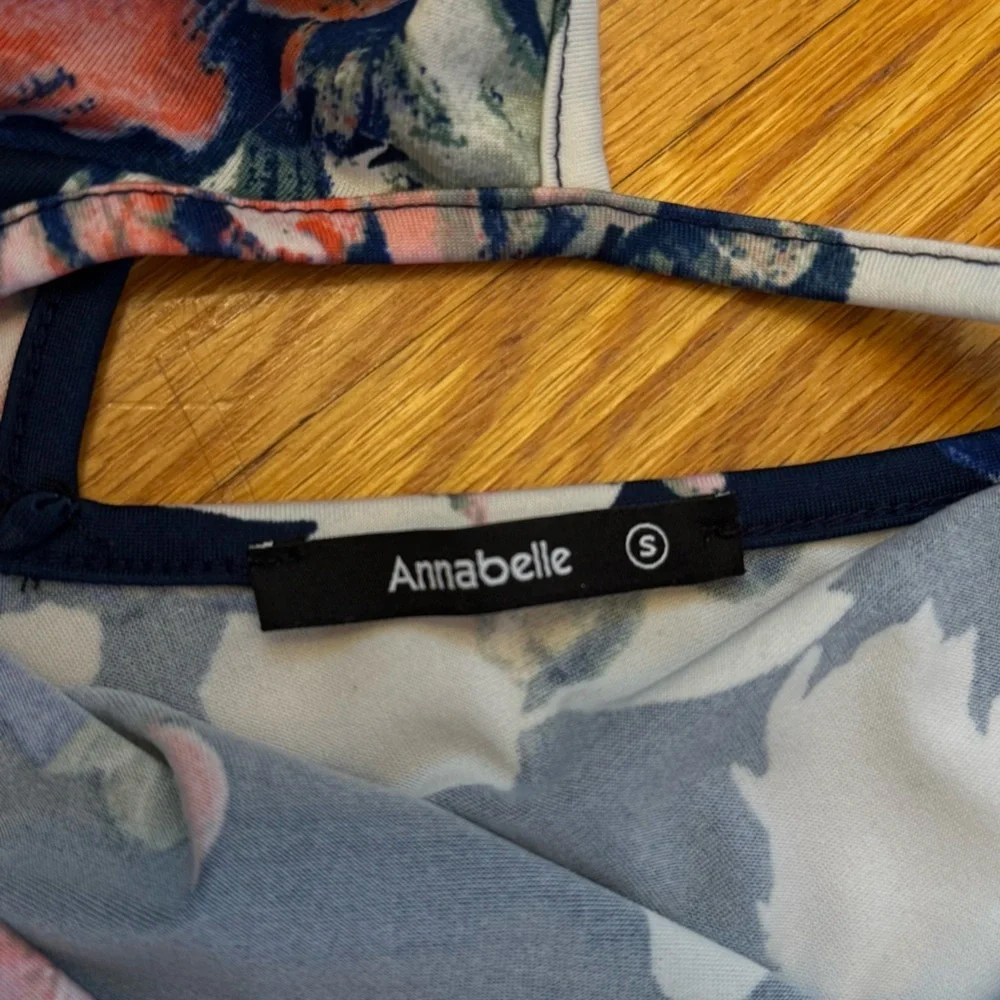 Annabelle Womens Floral 3/4 Sleeve Dress with Ruffled Shoulders & Pockets Size S - Picture 7 of 11